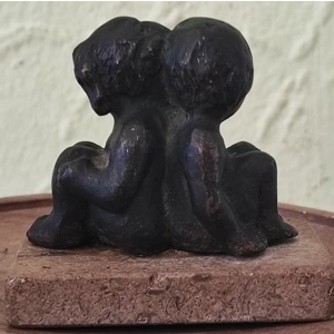 Alte bronzene Figur