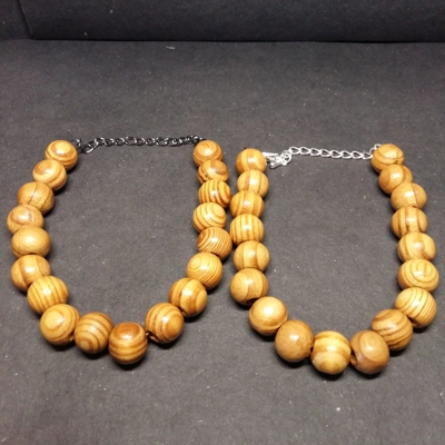 Pine 10mm Pine Bead Bracelet