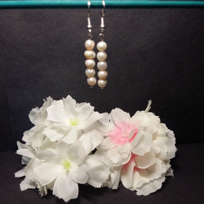 Freshwater 4mm Pearl Stack Earrings Freshwater 4mm Pearl Stack Earrings
