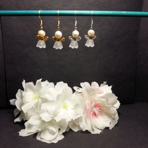 Freshwater Pearl Angel Hook ..