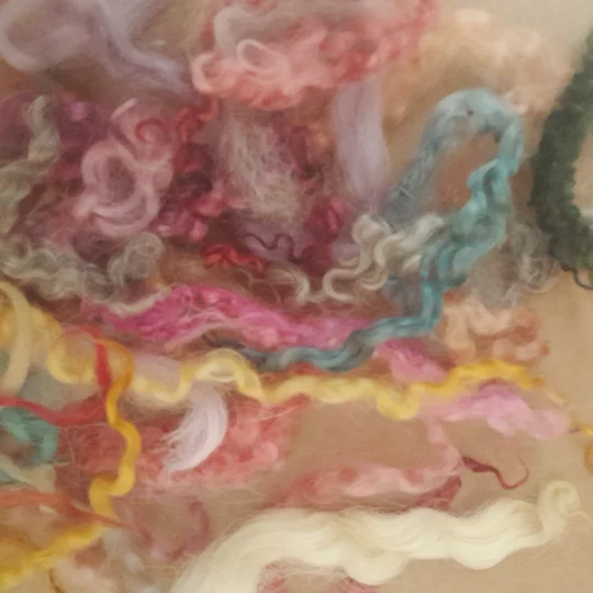 Rainbow mix bumper 50g of locks and curls from mixed breeds of sheep