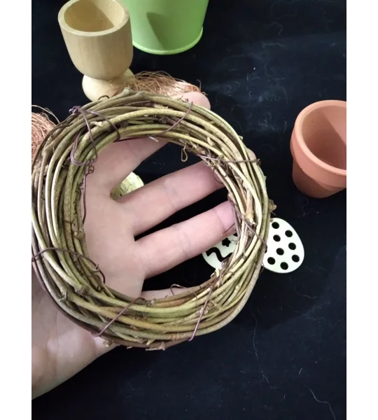 Miniature wreath for crafting