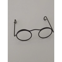 Miniature wire glasses