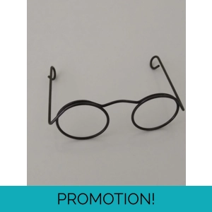 Miniature wire glasses