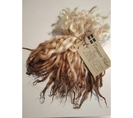Coffee and cream curly wool locks, 28g