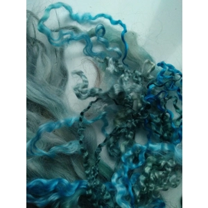 blue curly wool and wool locks, 10g, 6 breed mix