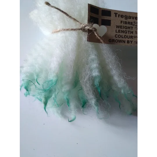 Spearmint Ice dip crimped mini wool locks