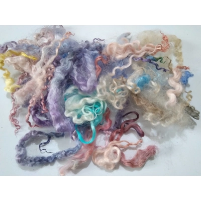 Rainbow mix, mixed breed curly wool sheep fibres for felting, mixed breeds Rainbow mix, mixed breed curly wool sheep fibres for felting, mixed breeds