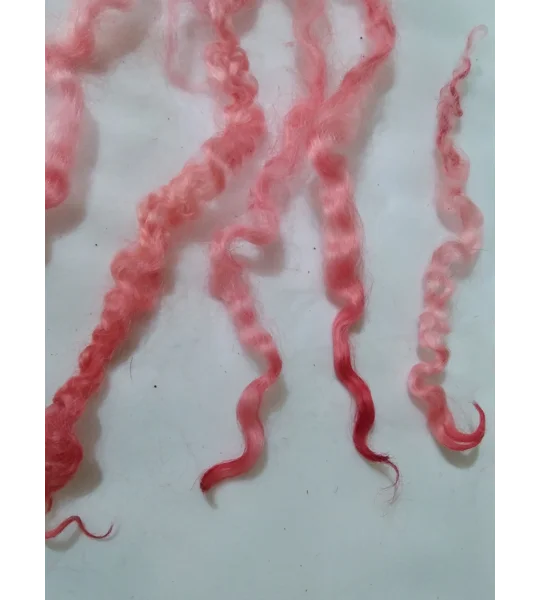 Red and pink Masham wool and locks 10g