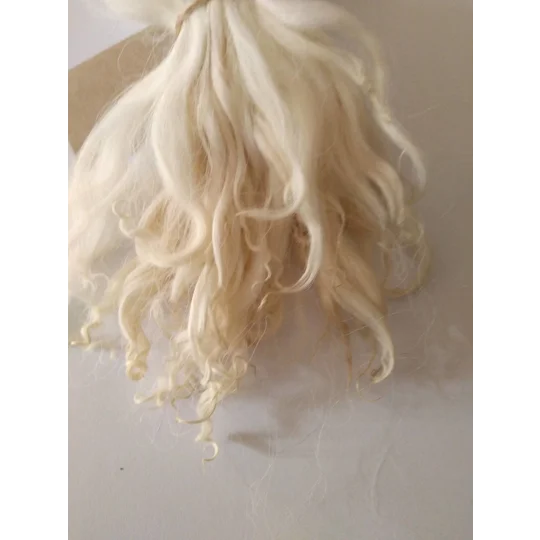 Natural wavy undyed mini wool locks, 10g