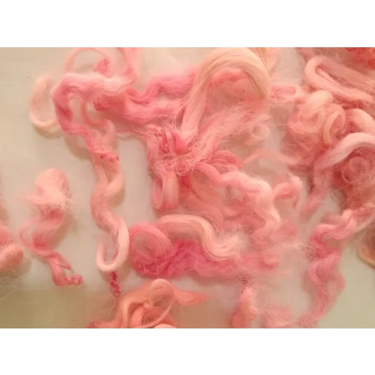 Flamingo pink curly wool and locks, 10g