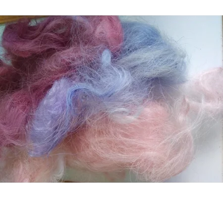 Wool and fibre Scraps for accenting or stuffing and core 20g