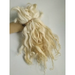 Light blond wavy wool locks