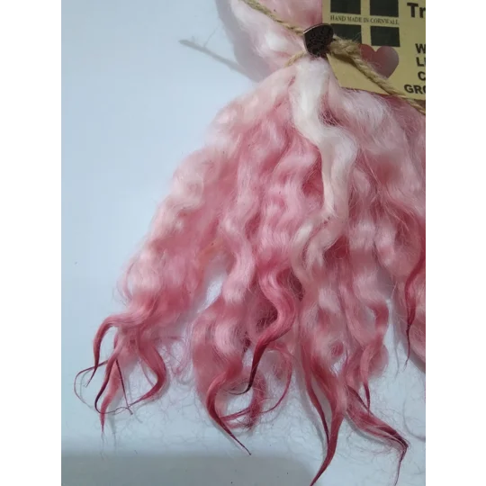 Rose Pink wavy wool locks