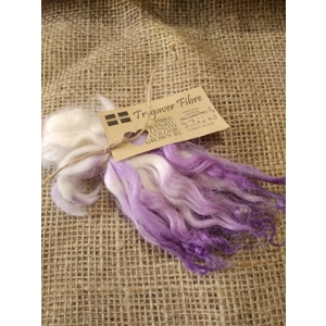 Purple dip wavy white faced dartmoor wool locks, 7g