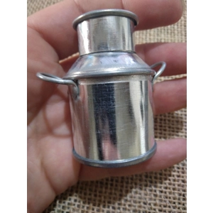Miniature metal milk churn for diaoramas, props for photography etc