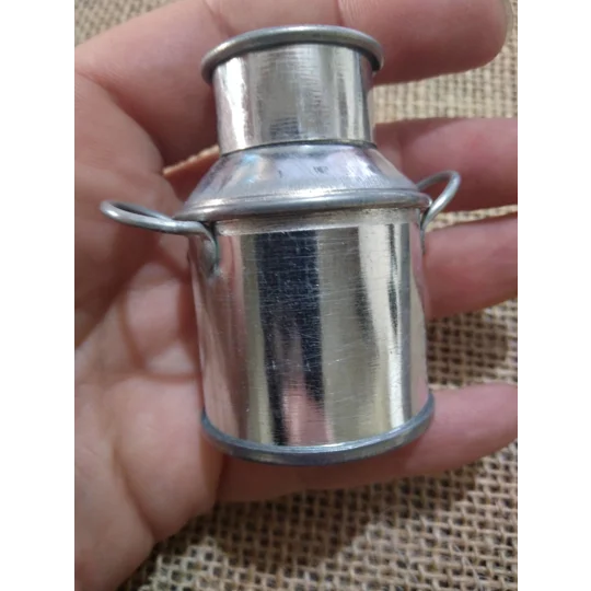 Miniature metal milk churn for diaoramas, props for photography etc