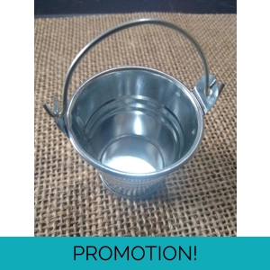Miniature metal bucket for diaoramas, props for photography etc