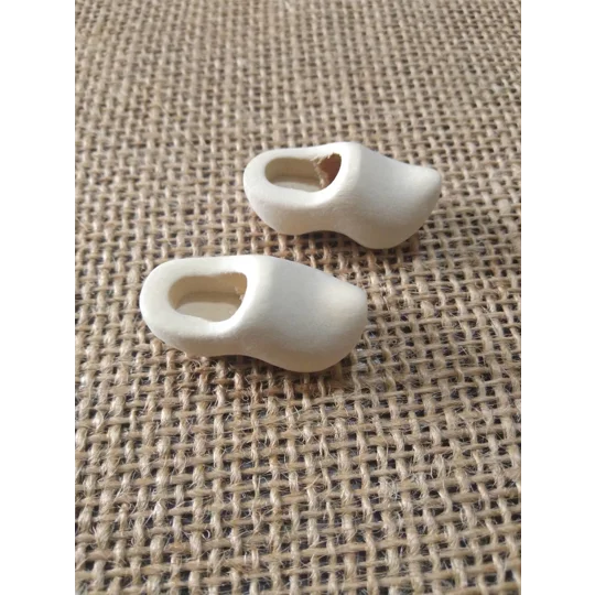 Miniature wood clogs for diaoramas, props for photography etc