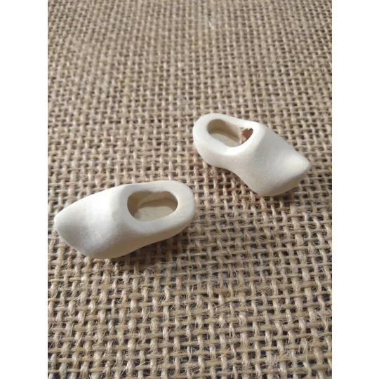 Miniature wood clogs for diaoramas, props for photography etc