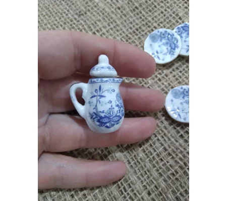 Miniature China coffee pot for crafting