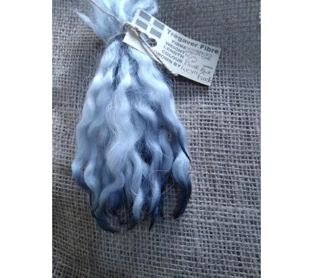 Wavy mini wool locks, hand washed hand dyed in silvery blue, 6 approx length", 10g, White Faced Dart
