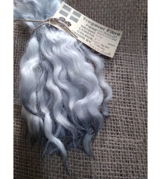 Wavy mini wool locks, hand dyed in light silver & charcoal, 6 approx length", 10g, White Faced Dart