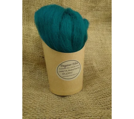 Combed UK Shetland Wool top dyed in Ocean Blue/Green Tones 25gones