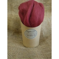 Combed UK Shetland Wool Top dyed in Cranberry Red Tones 25g