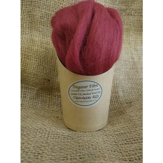 Combed UK Shetland Wool Top dyed in Cranberry Red Tones 25g