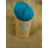 Combed UK Shetland Wool Top dyed in Teal Tones 25g