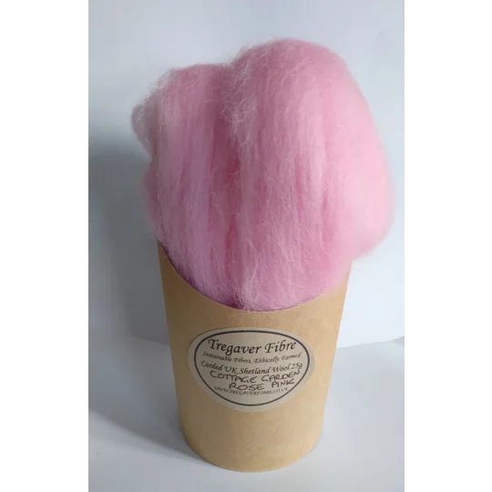 Combed UK Shetland Wool dyed in Cottage Garden Rose Pink tones Shades 25g