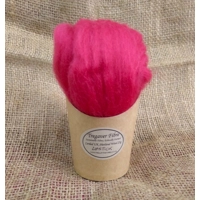 Combed UK Shetland Wool top dyed in Lipstick Red / Pink Shades 25g