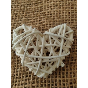 Small white rattan heart, 5cm