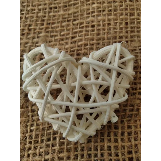 Small white rattan heart, 5cm