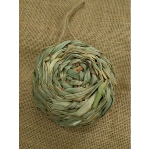 Large birds home/nest/house