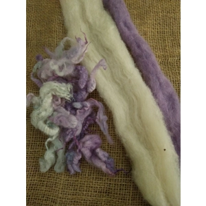Fibre Finder - Sugar Plum - Purple and cream colours mixed fibres pack