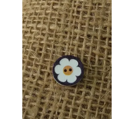 Daisy flower wood button - various designs available