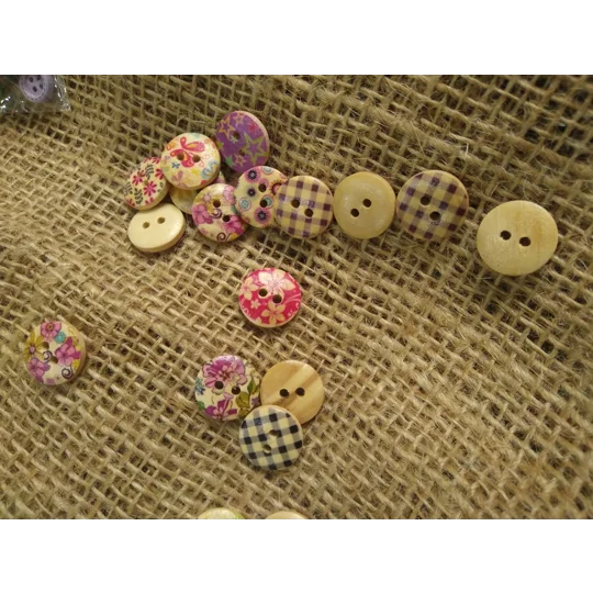 Rustic wood button