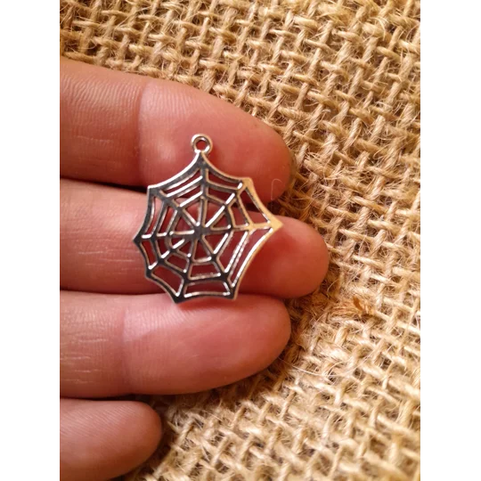 miniature metal spider web bead
