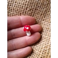 miniature red and white mushroom glass bead