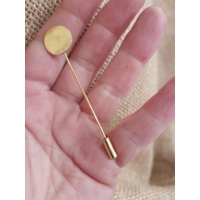 label brooch base in golden colour