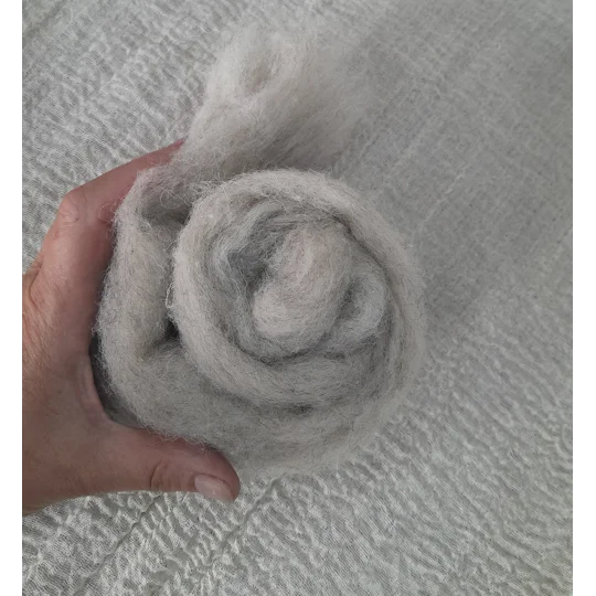 carded fibre, carded wool, wool for felting, fibre for felting, natural fibre, weaving, spinning