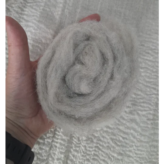 carded fibre, carded wool, wool for felting, fibre for felting, natural fibre, weaving, spinning