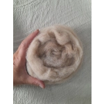 Carded natural fibre sliver in caramel, pick your weight Carded natural fibre sliver in caramel, pick your weight