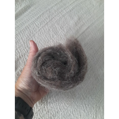 Carded natural fibre sliver in brown/grey, pick your weight Carded natural fibre sliver in brown/grey, pick your weight