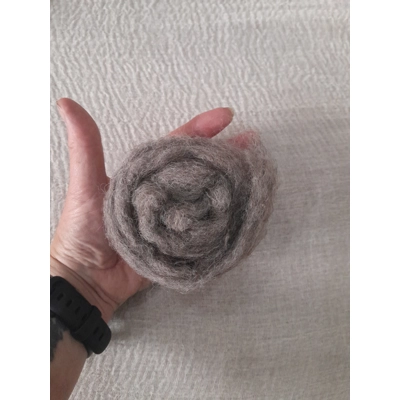 Carded natural fibre sliver in light brown/grey, pick your weight Carded natural fibre sliver in light brown/grey, pick your weight