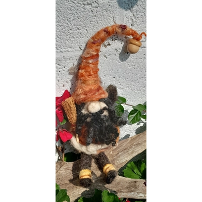 A Gnome for All Seasons, Needle Felting kit - AUTUMN A Gnome for All Seasons, Needle Felting kit - AUTUMN