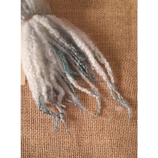 A touch of frost, silver and blue Blue Faced Leicester wool locks 10g