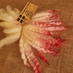 Mule - Blue Faced Leicester x swaledale, hand dyed pale yellow and pink dip- 10g bunch wool locks Mule - Blue Faced Leicester x swaledale, hand dyed pale yellow and pink dip- 10g bunch wool locks